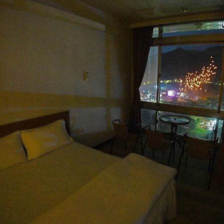 Very Happy Homestay Pingxi Exterior foto